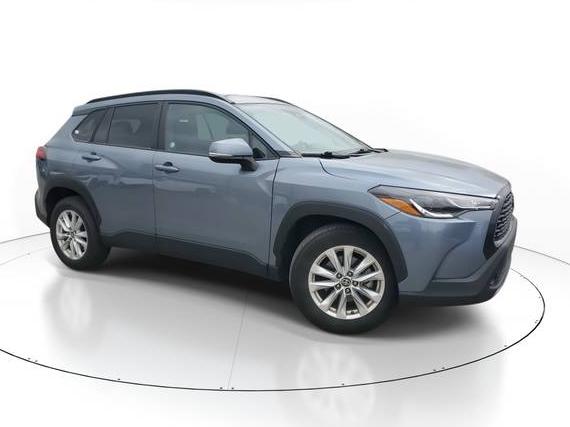 TOYOTA COROLLA CROSS 2024 7MUCAAAG2RV073012 image